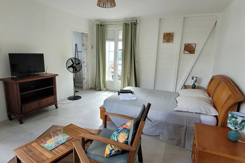 Ti-Hibiscus Bungalow T1 Clim-Wifi 30M2 2 Pers Grande Savane Exterior foto
